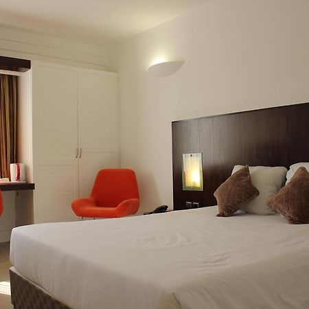 Hotel Le Saint Denis Ngoại thất bức ảnh