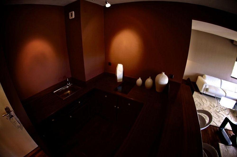 Hotel Le Saint Denis Phòng bức ảnh