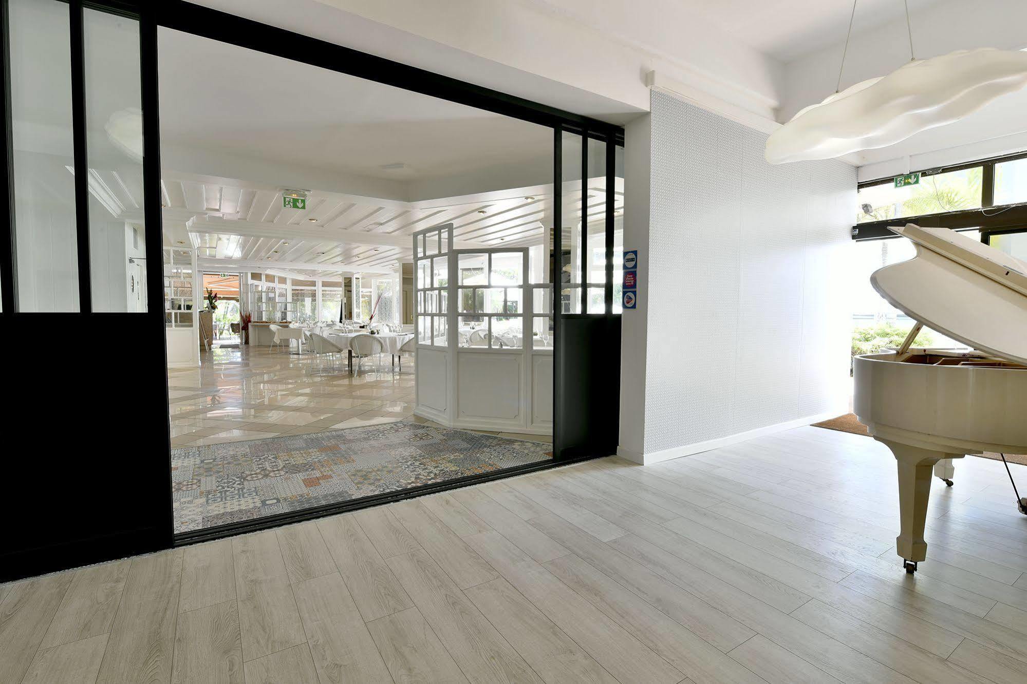 Hotel Le Saint Denis Ngoại thất bức ảnh