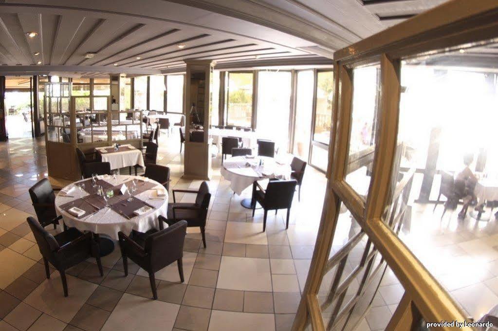 Hotel Le Saint Denis Nhà hàng bức ảnh