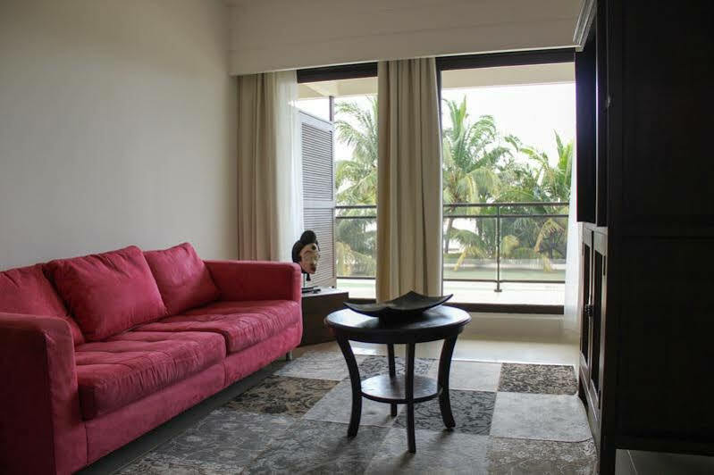 Hotel Le Saint Denis Ngoại thất bức ảnh
